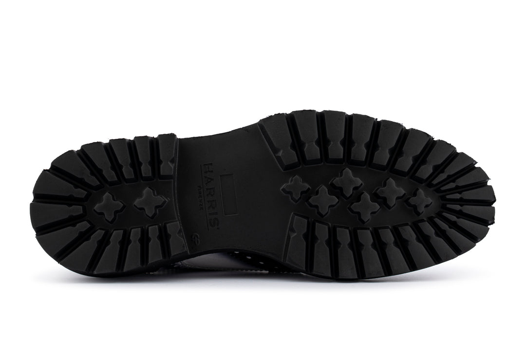 Derby in paint and leather