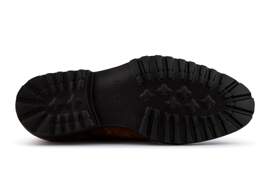 Double buckle in tobacco suede