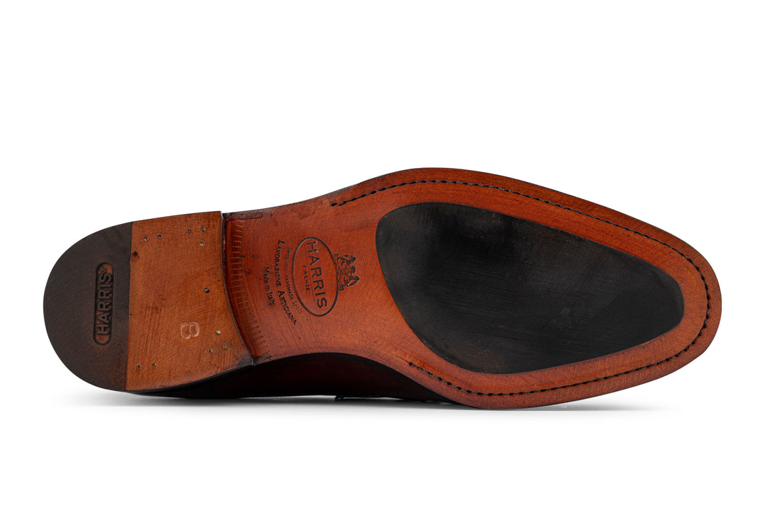 Mocasín de cuero pintado a mano