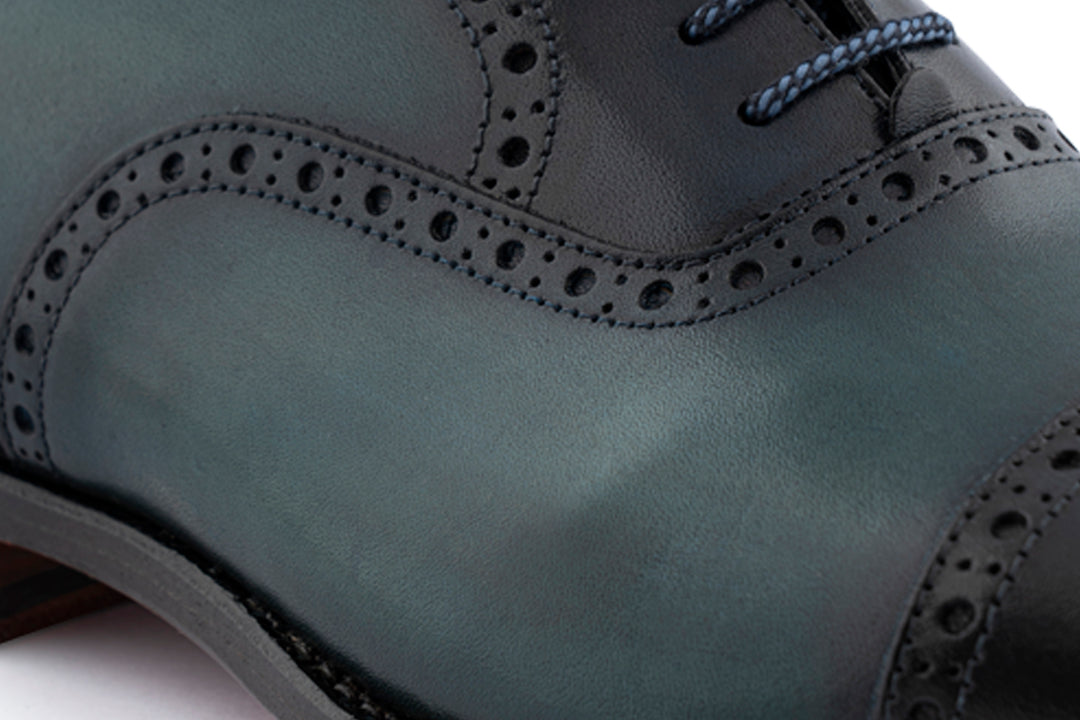 Cuir ombré français français avec des détails de brogue