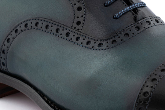 Cuir ombré français français avec des détails de brogue