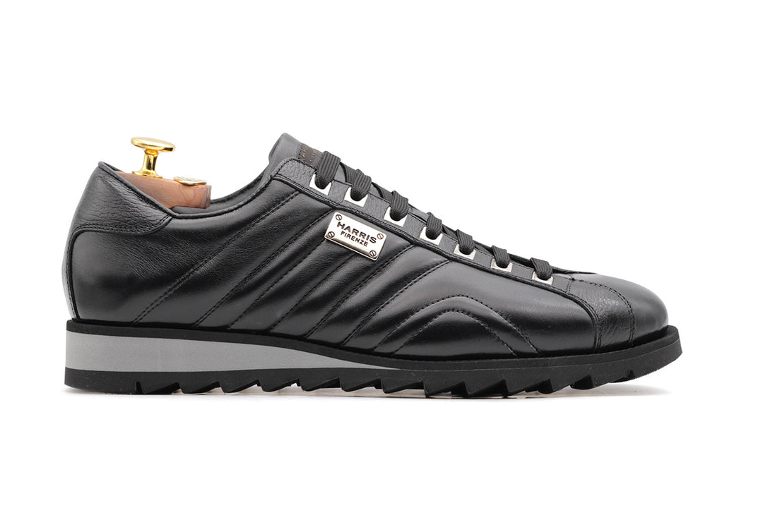 Leder -Turnschuhe