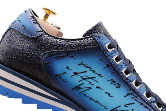 Handgepackte Signature -Sneaker