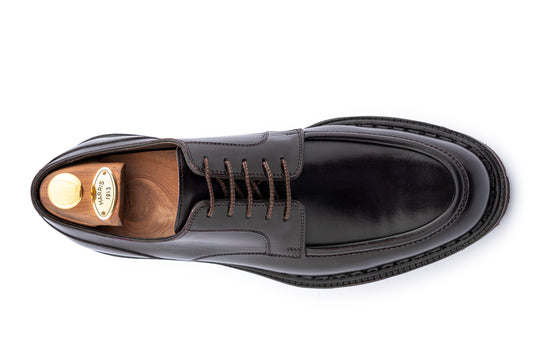 Lace-up with lug sole