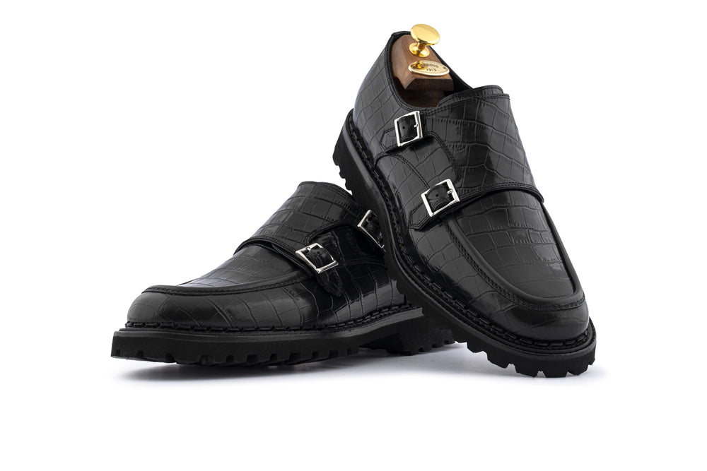 Double buckle in printed leather