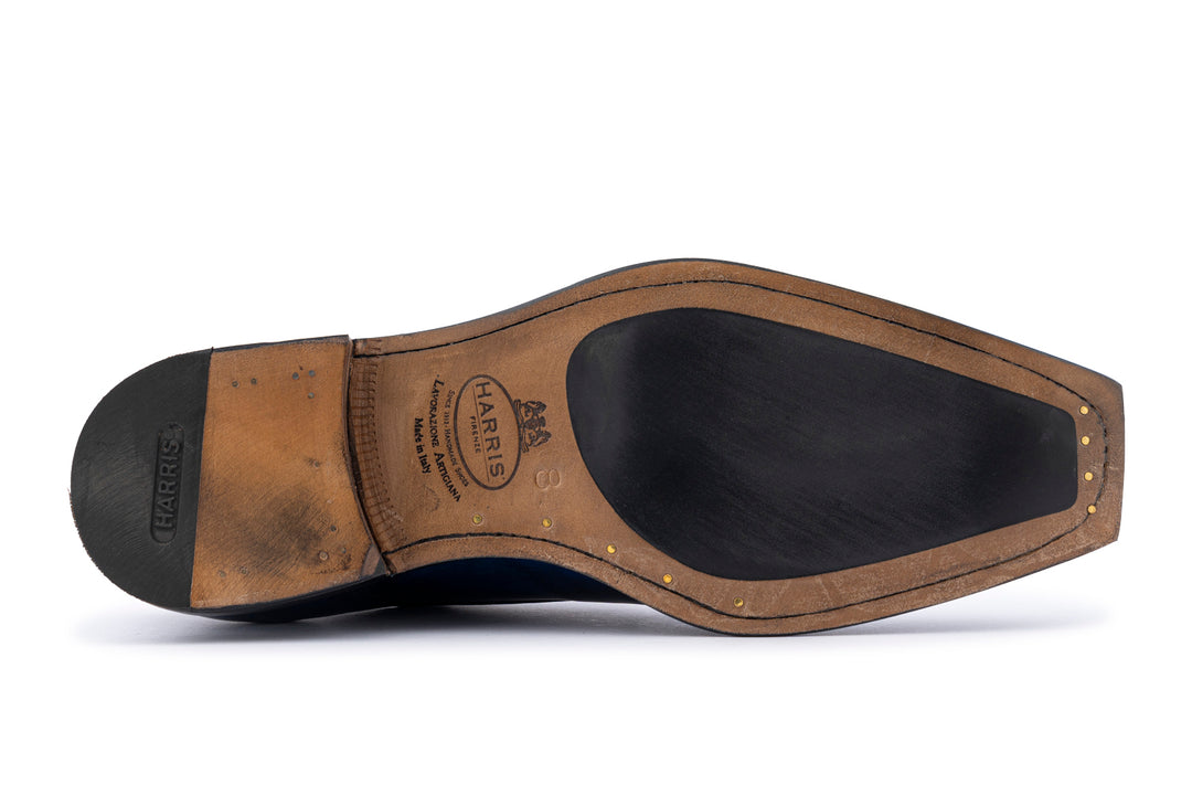 Derby peint à la main avec un travail norvégien