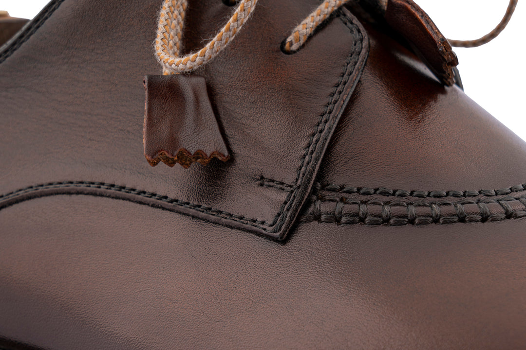 Derby handbemalt mit norwegischer Handwerkskunst