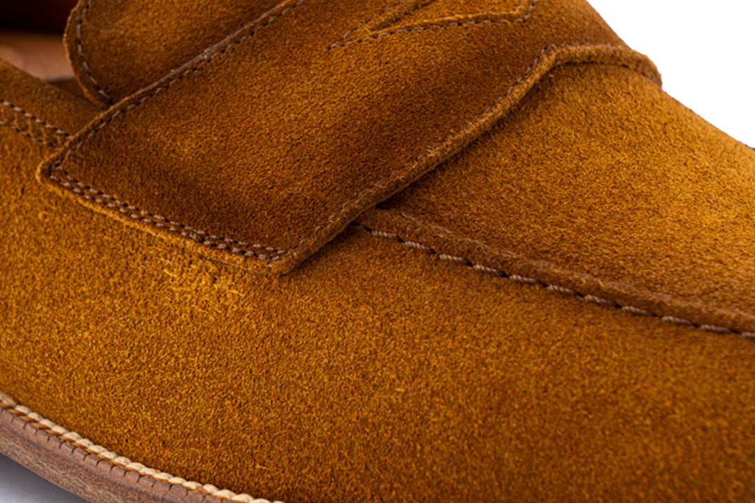 Mocassino in suede anticato a mano