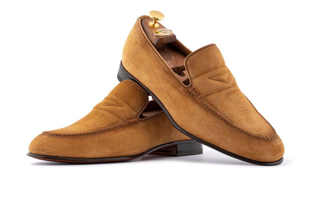 Mocassino in suede con passante imbottito