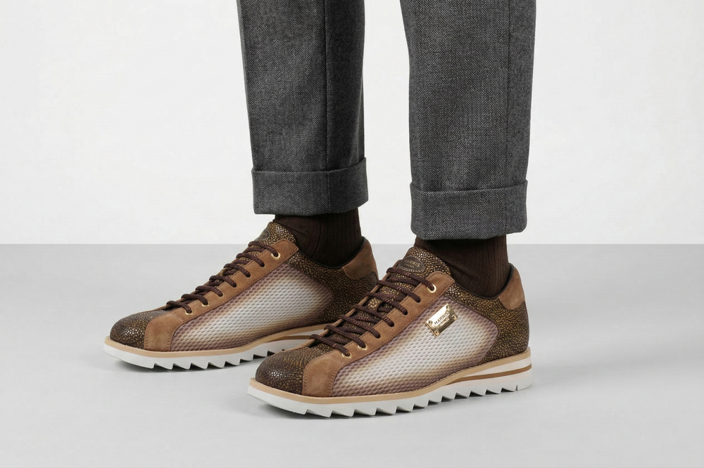 Baskets imprimées effet perforé