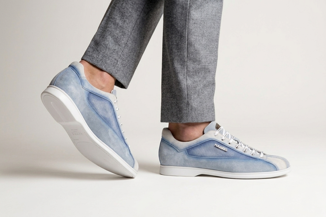 Sneakers ultra leggera in suede
