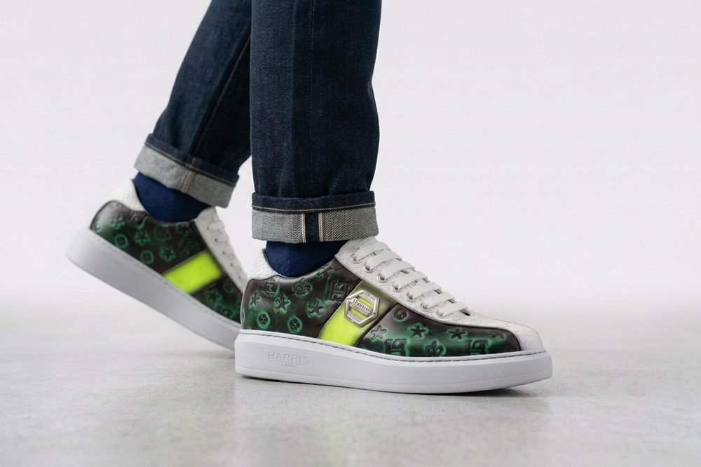Baskets en monogramme brossé et python Vert