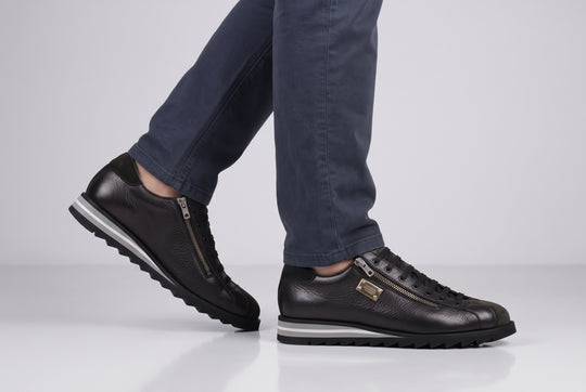 Sneakers 2906 – Black and Grey