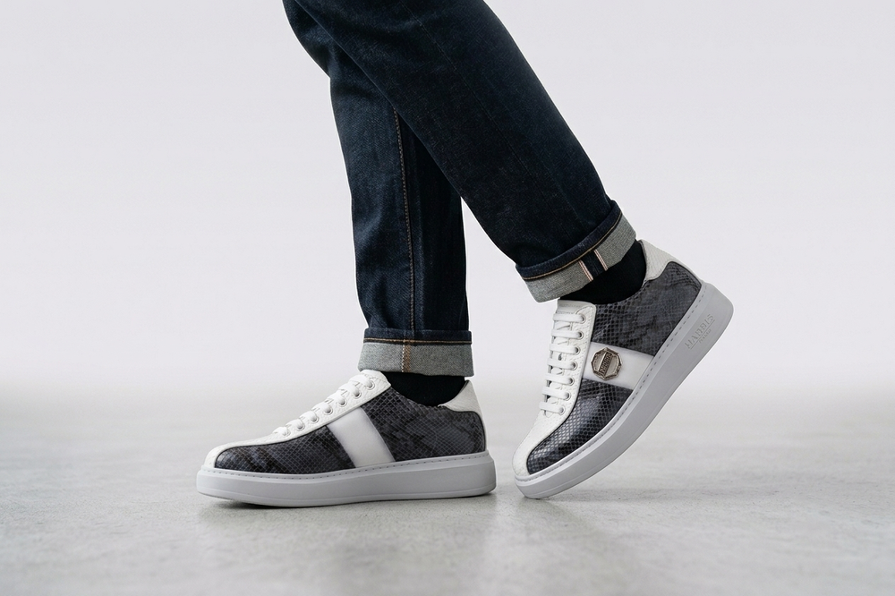 Baskets en cuir python et semelle cassette