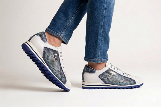 Sneakers aus Pythonleder