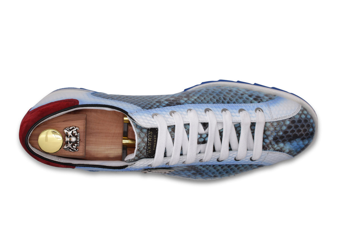 Sneakers in pelle pregiata e stampata