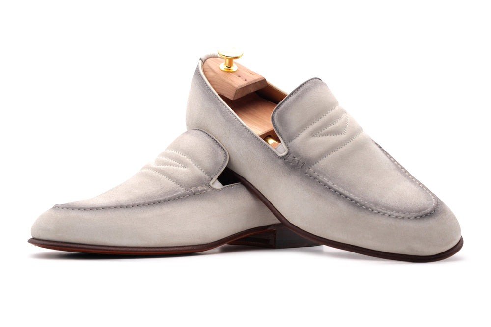 Mocassino in suede con passante imbottito