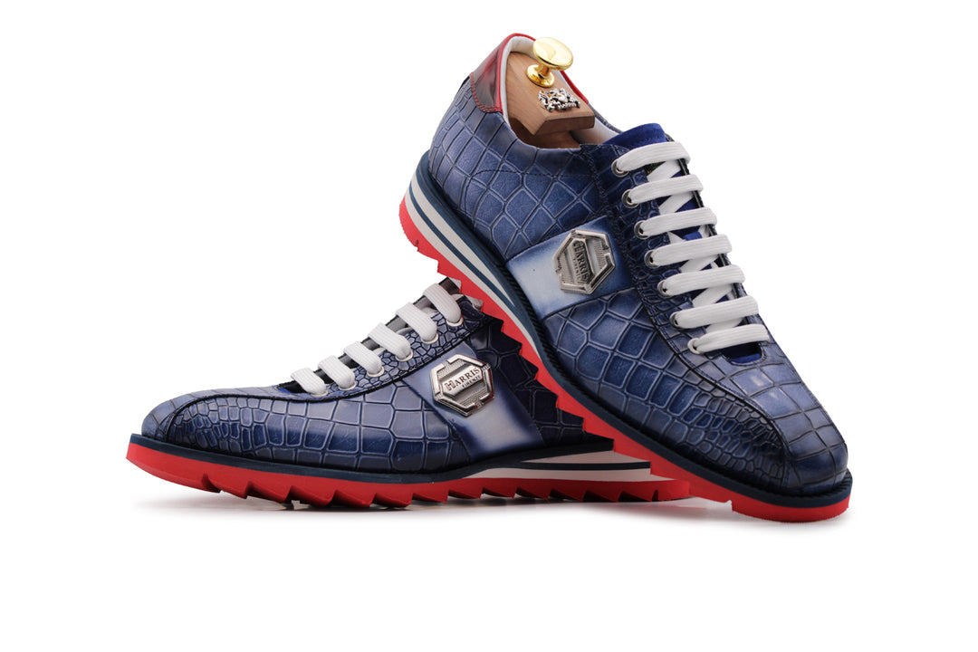 Sneakers mit Krokodileffekt