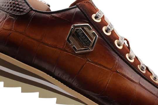 Sneakers mit Krokodileffekt und Wildleder