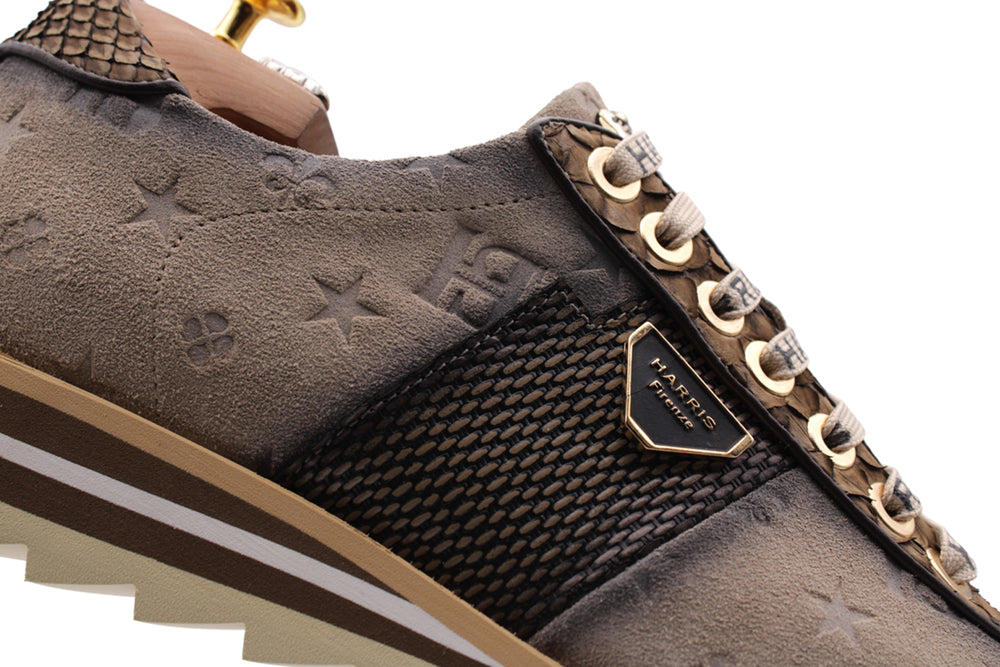 Sneakers in suede stampato e dettagli in pitone