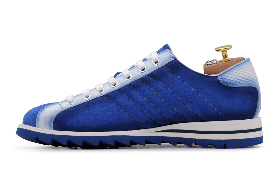 Sneakers comfort in suede