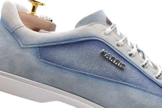 Sneakers ultra leggera in suede