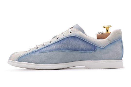 Sneakers ultra leggera in suede